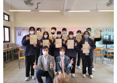 與「東華三院邱子田紀念中學」合辦 「領袖生朋輩調解進階培訓工作坊（3小時）」 ( 2022年12月3日 )